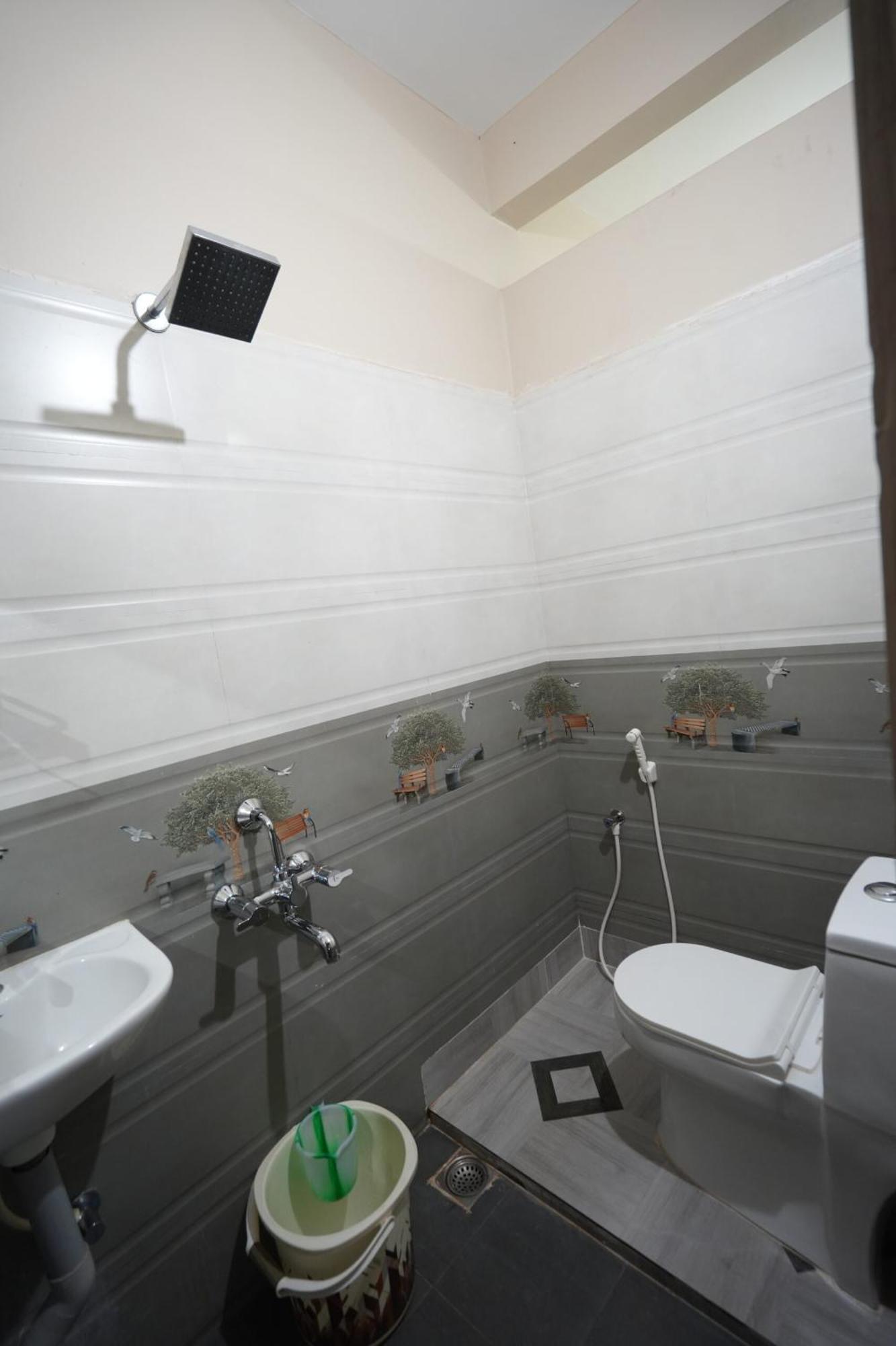 Отель Goutham Residency Kadalur Экстерьер фото